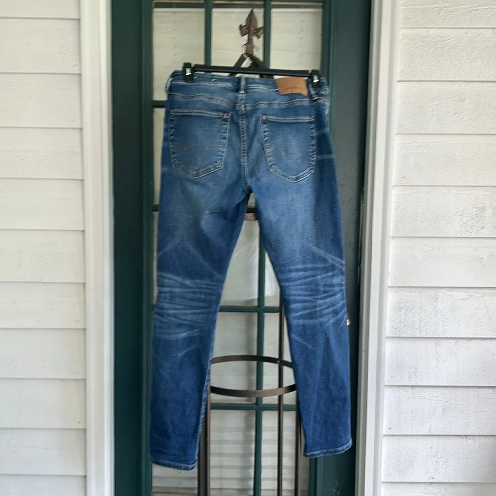 American Eagle Outfitters Blue Slim Jeans Vintage-Inspired
